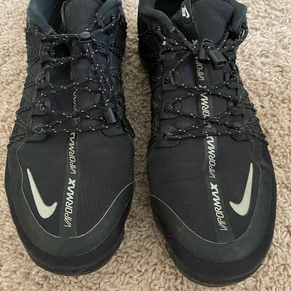 Nike VaporMax - Picture 2 of 4